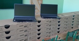 Ilustracja: Gmina Kiszkowo przekazała laptopy zakupione w ramach projektu „Zdalna Szkoła