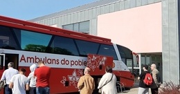 Ilustracja: Ratowanie życia mamy we krwi