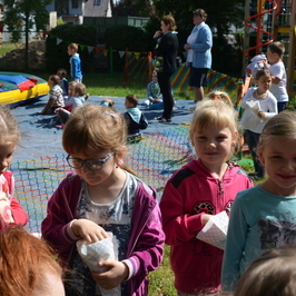 Zdjęcie z galerii: 2015-06-02; DZIEŃ DZIECKA W PRZEDSZKOLU