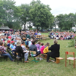 Zdjęcie z galerii: 2015-06-16; PIKNIK MYŚLIWSKI ŁAGIEWNIKI KOŚCIELNE