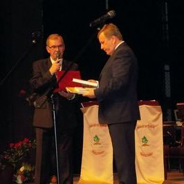 Zdjęcie z galerii: NAGRODY TOWARZYSTWA MIŁOŚNIKÓW GNIEZNA
